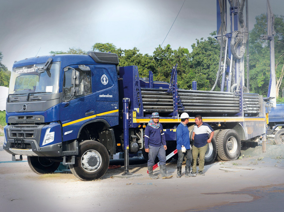 perforatrice FS 250 per pozzi acquiferi spedita in Thailandia senza autocarro FS250T INGRESSO 930 3