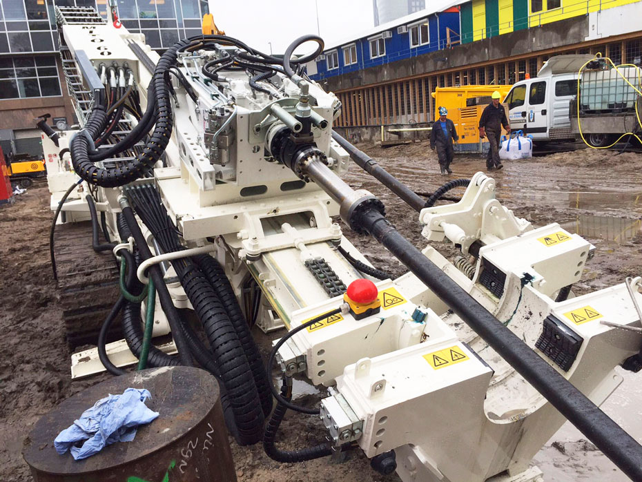 Fraste MITO 60 Drilling rig at work in Holland